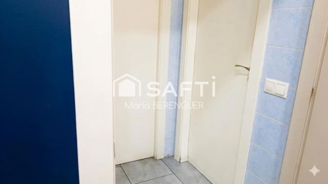 Gewerbe zu verkaufen in Vilapicina i La Torre Llobeta, Barcelona Stadt - 200.000 € (Ref: 9845344)