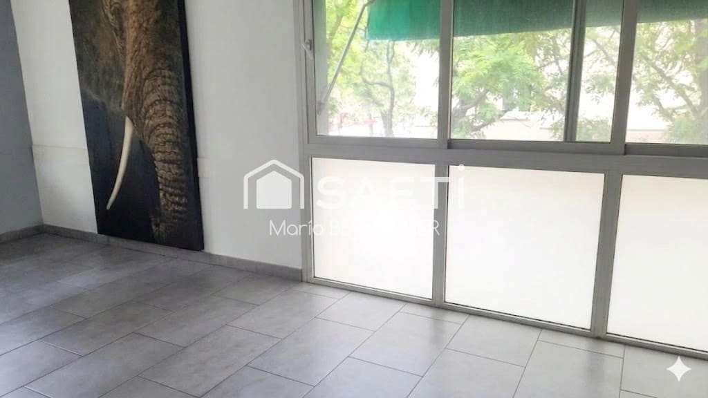 Gewerbe zu verkaufen in Barcelona Stadt - 200.000 € (Ref: 9845344)