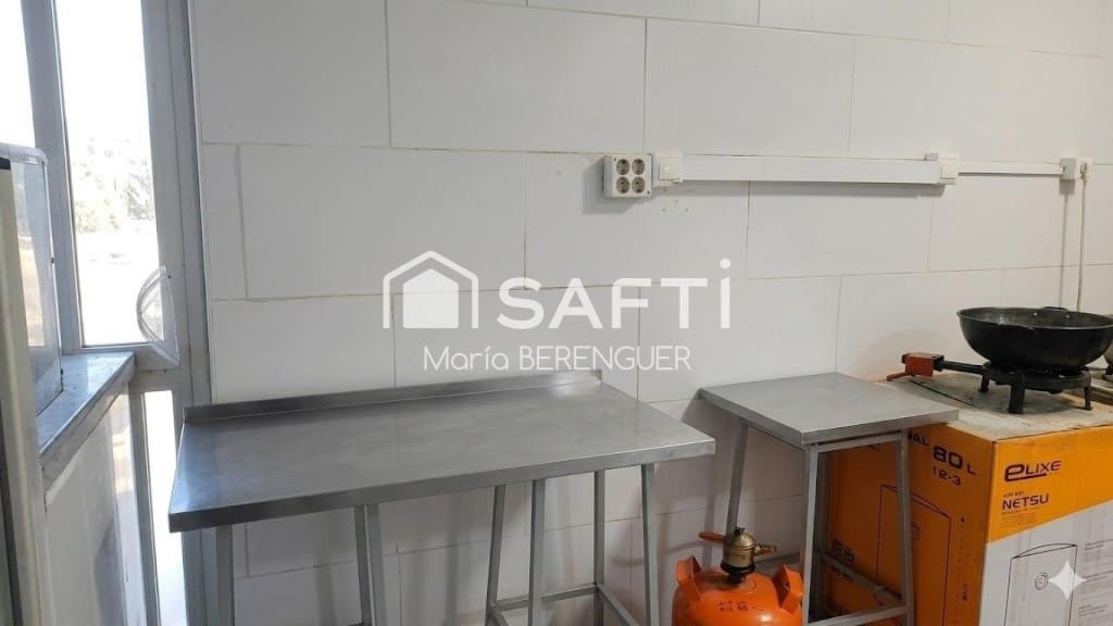 Gewerbe zu verkaufen in Barcelona Stadt - 200.000 € (Ref: 9845344)