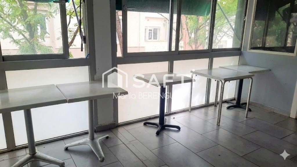 Gewerbe zu verkaufen in Barcelona Stadt - 200.000 € (Ref: 9845344)