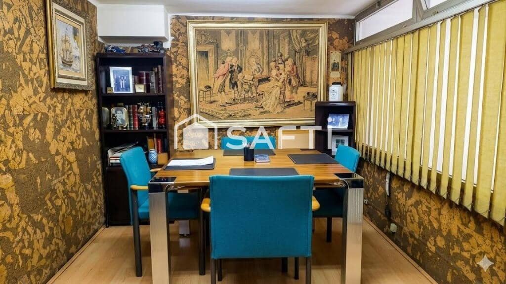 Commercial for sale in Barcelona city - € 1,700,000 (Ref: 9845345)