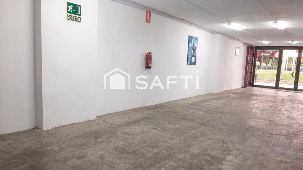 Commercieel te koop in Barcelona stad - € 1.700.000 (Ref: 9845345)