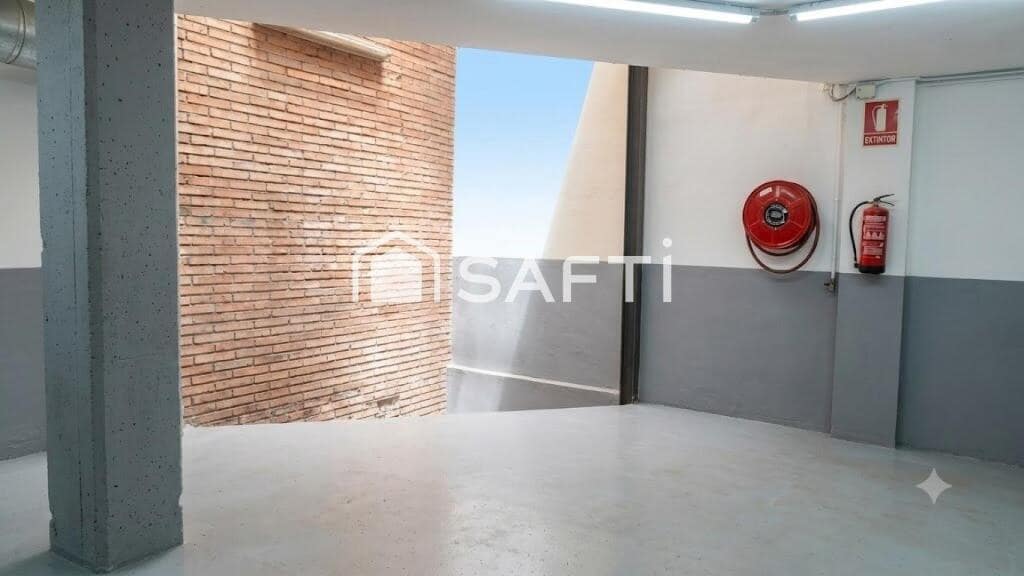 Commercieel te koop in Barcelona stad - € 1.700.000 (Ref: 9845345)