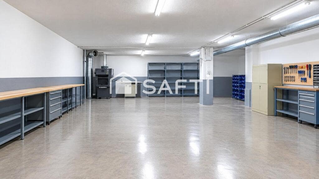 Commercieel te koop in Barcelona stad - € 1.700.000 (Ref: 9845345)