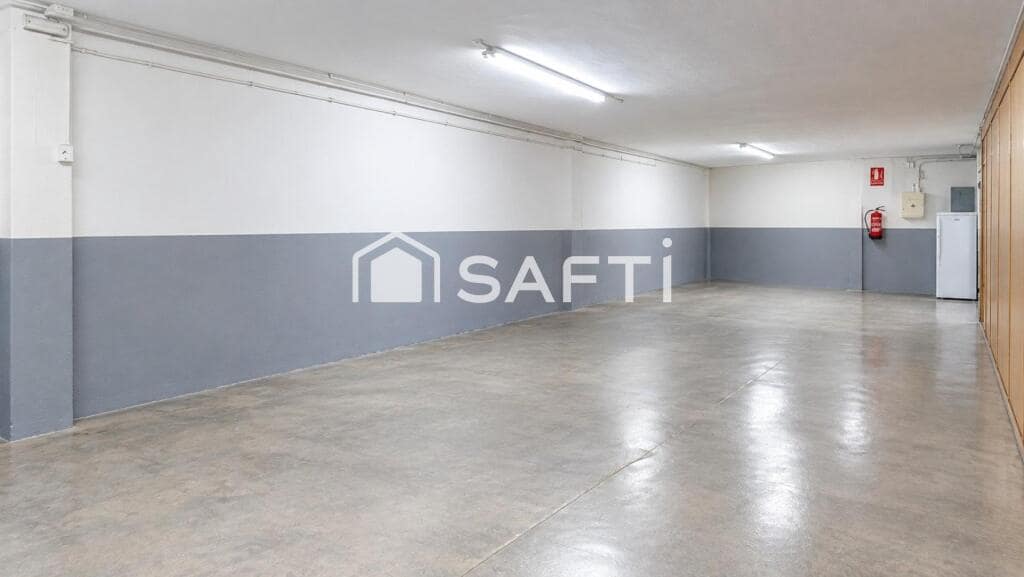 Commercieel te koop in Barcelona stad - € 1.700.000 (Ref: 9845345)