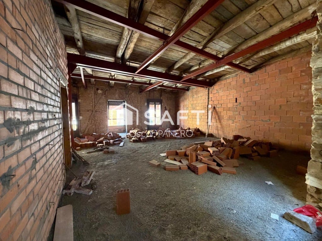 Büro zu verkaufen in La Baneza - 182.000 € (Ref: 9845346)