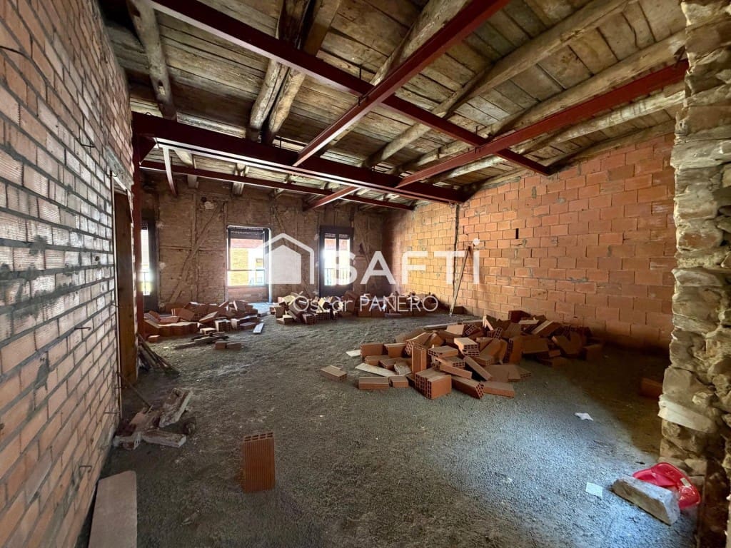 Büro zu verkaufen in La Baneza - 182.000 € (Ref: 9845346)