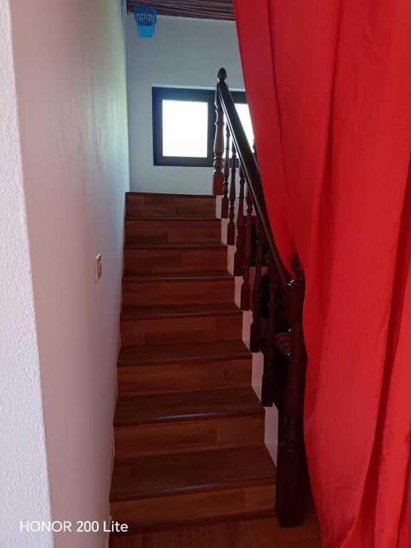 6 bedroom Finca/Country House for sale in Carnota - € 180,000 (Ref: 9845347)