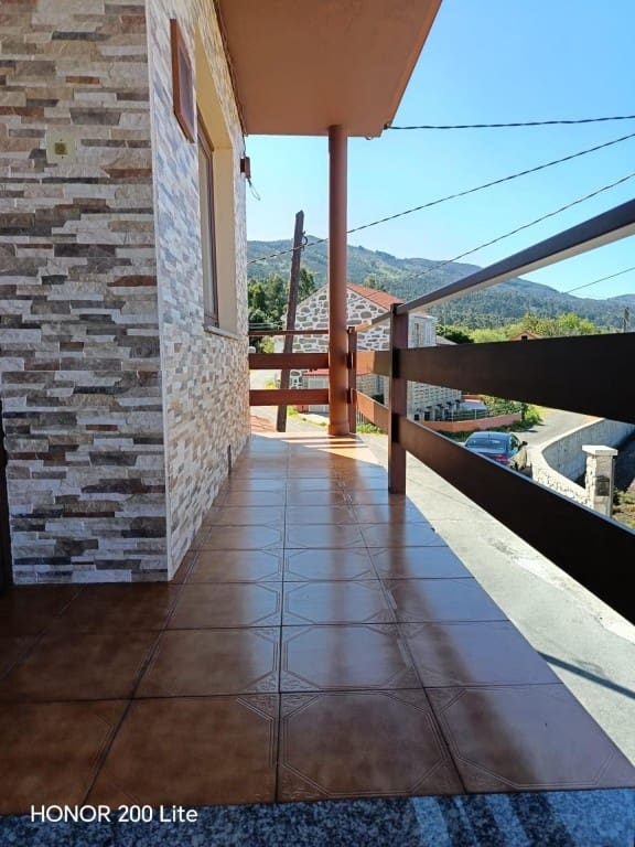 6 bedroom Finca/Country House for sale in Carnota - € 180,000 (Ref: 9845347)