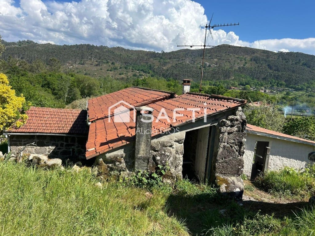 2 bedroom Finca/Country House for sale in Cotobade - € 98,000 (Ref: 9845350)