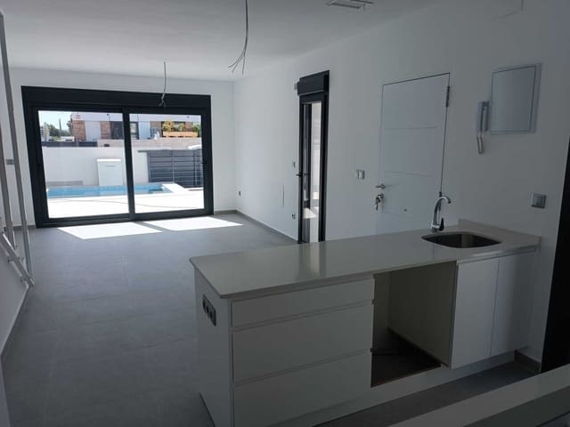 3 soverom Villa til salgs i Daya Nueva med svømmebasseng - € 317 000 (Ref: 9845415)