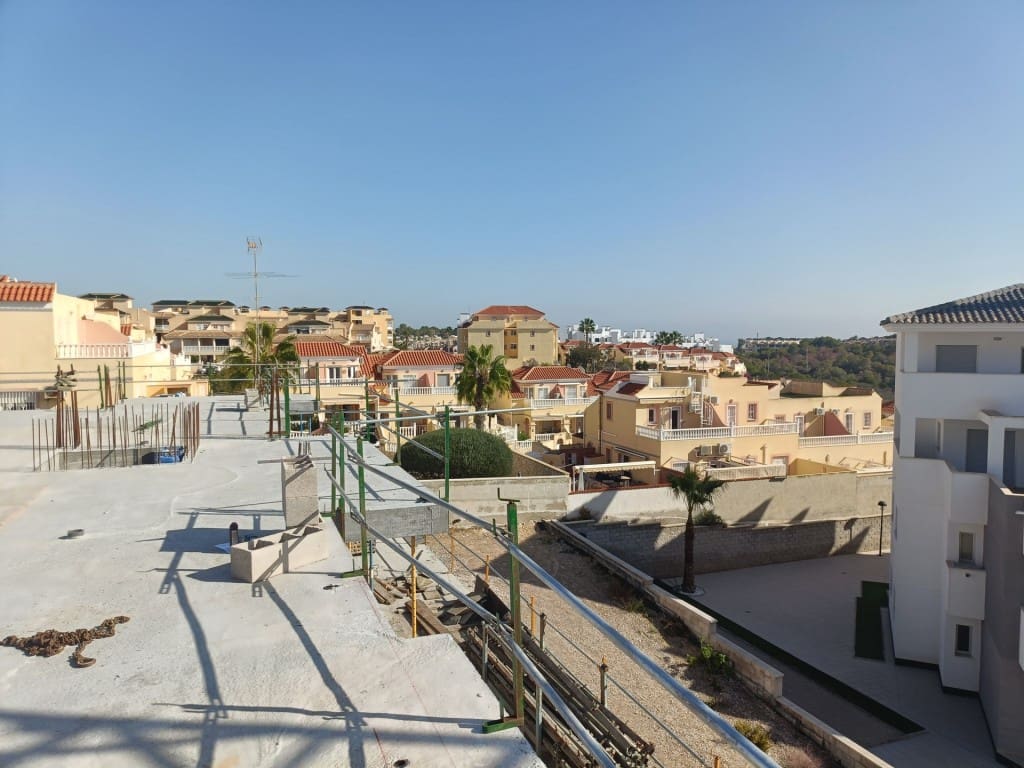 2 bedroom Apartment for sale in Orihuela with pool - € 255,000 (Ref: 9845515)
