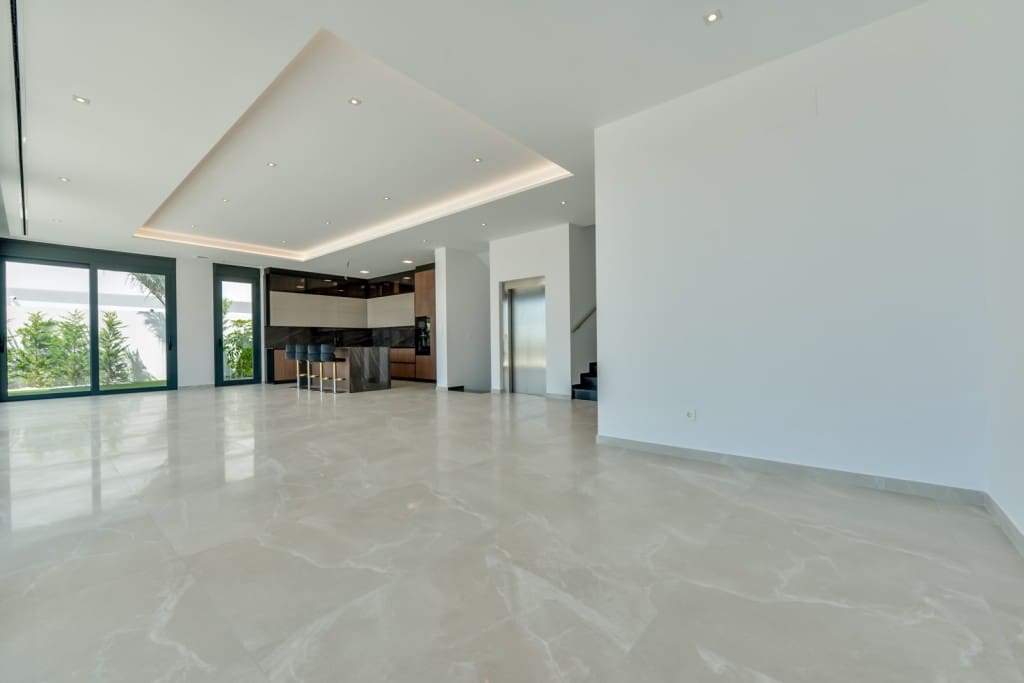 Chalet de 8 habitaciones en Finestrat en venta - 3.950.000 € (Ref: 9845608)