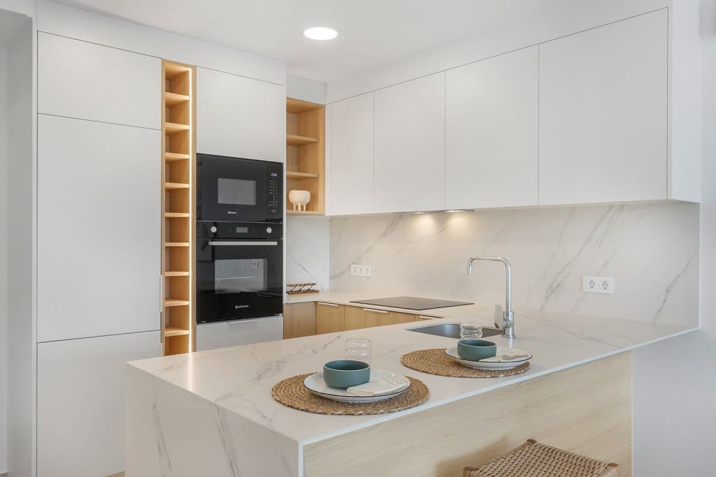 2 soverom Penthouse til salgs i Los Alcazares med svømmebasseng - € 369 900 (Ref: 9845807)