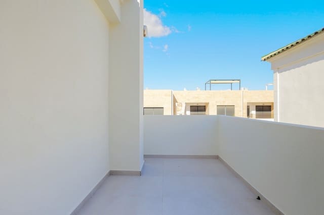Chalet de 3 habitaciones en Las Filipinas en venta - 590.000 € (Ref: 9845951)