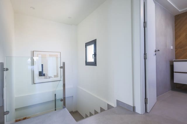 Chalet de 3 habitaciones en Las Filipinas en venta - 590.000 € (Ref: 9845951)