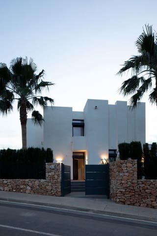 2 sypialnia Willa na sprzedaż w La Manga Club, Kartagena - 700 000 € (Ref: 9845960)