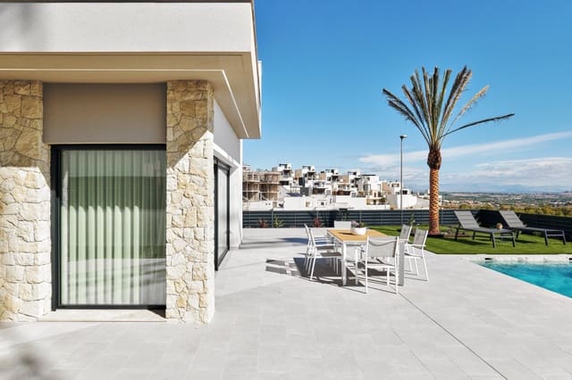 3 slaapkamer Villa te koop in San Miguel de Salinas - € 1.000.000 (Ref: 9845993)