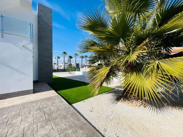 5 chambre Villa/Maison à vendre à Aguas Nuevas, Torrevieja - 1 200 000 € (Ref: 9846004)