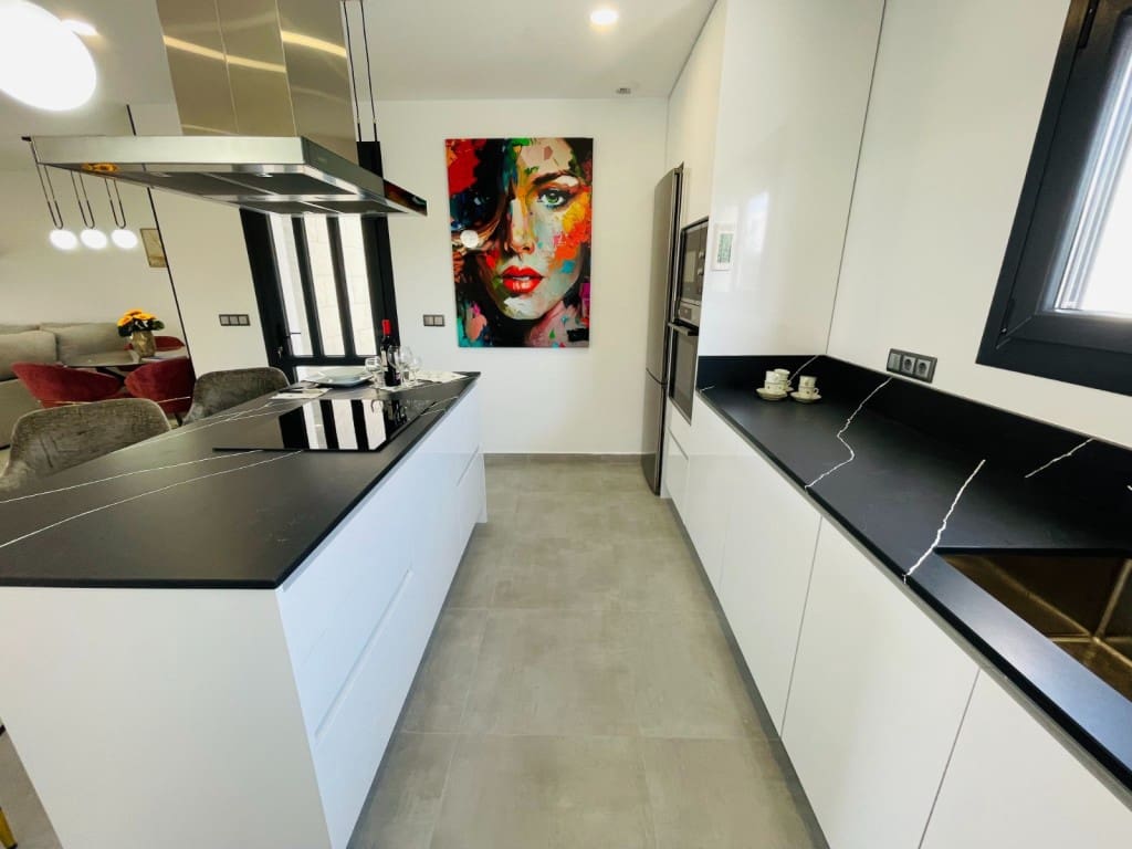 5 chambre Villa/Maison à vendre à Torrevieja - 1 200 000 € (Ref: 9846004)