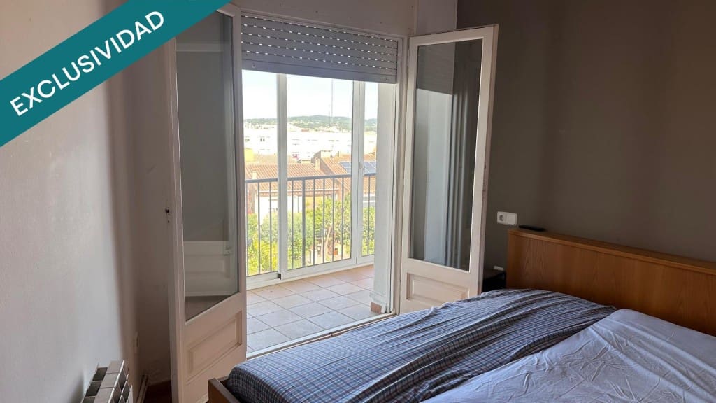 3 bedroom Apartment for sale in Calella de Palafrugell - € 185,000 (Ref: 9849254)