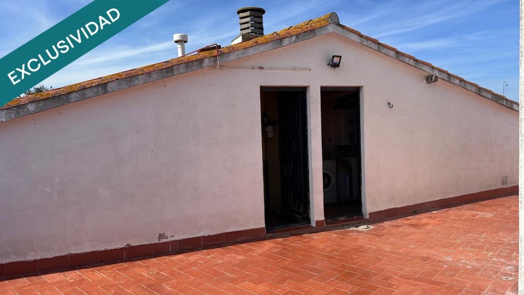 3 bedroom Apartment for sale in Calella de Palafrugell - € 185,000 (Ref: 9849254)