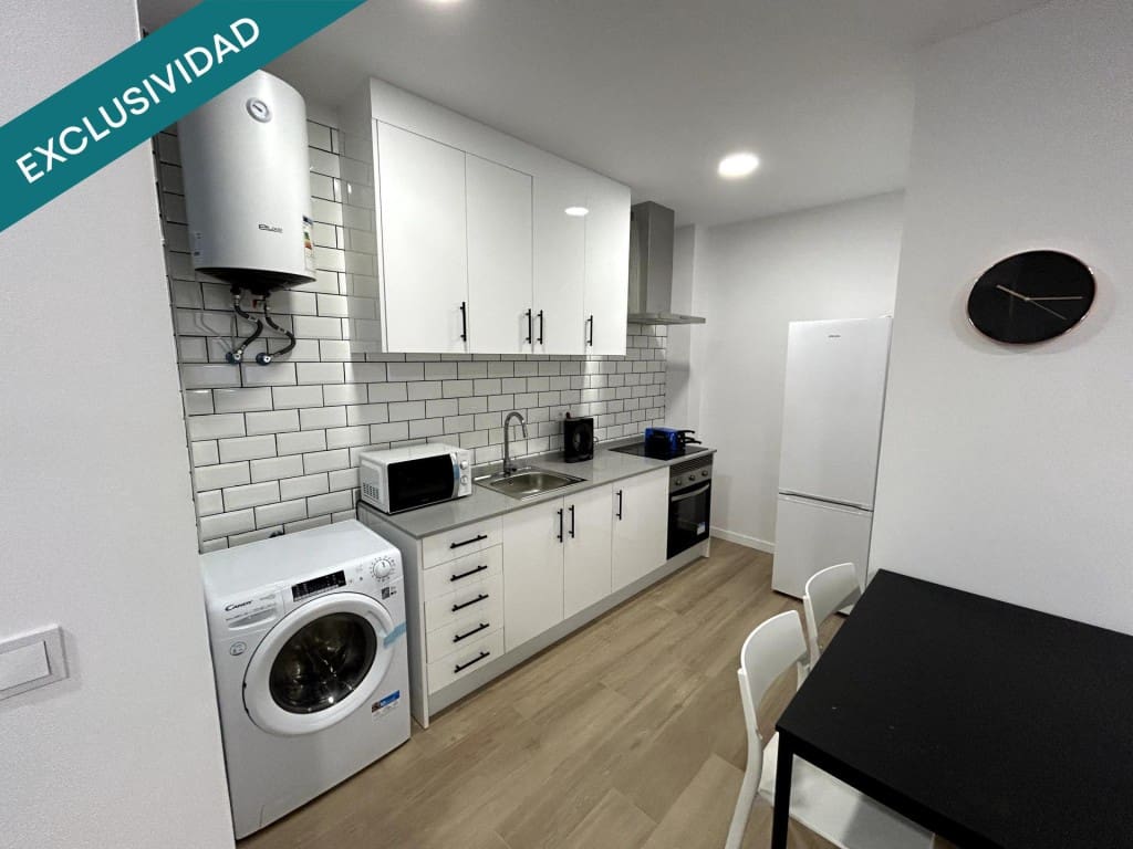 2 bedroom Apartment for sale in Castello de la Plana - € 109,900 (Ref: 9849257)