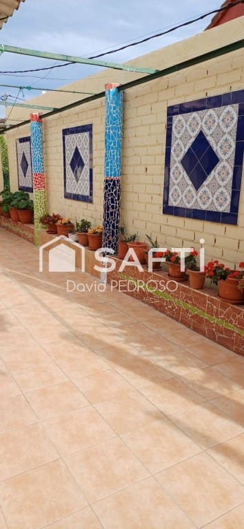4 bedroom Terraced Villa for sale in Sant Jaume d'Enveja with garage - € 186,534 (Ref: 9849260)