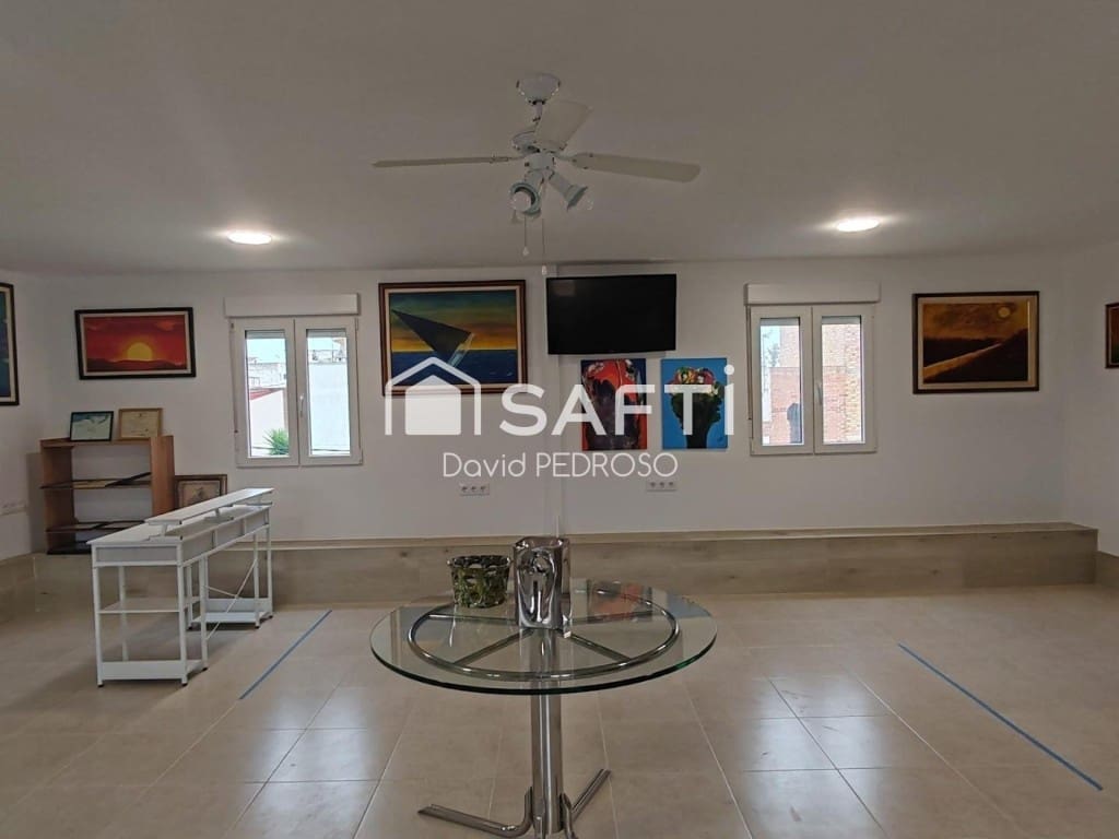 4 bedroom Terraced Villa for sale in Sant Jaume d'Enveja with garage - € 186,534 (Ref: 9849260)