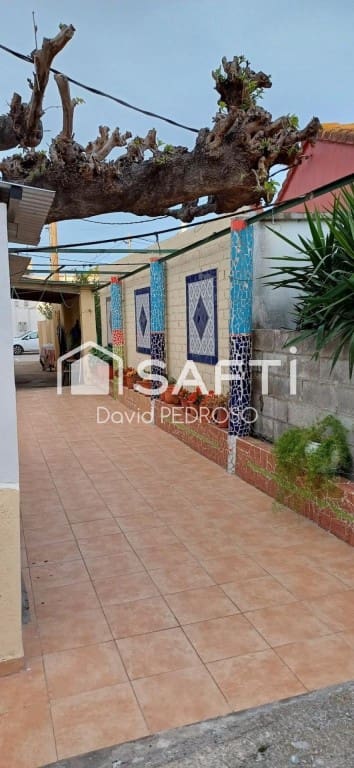 4 bedroom Terraced Villa for sale in Sant Jaume d'Enveja with garage - € 186,534 (Ref: 9849260)