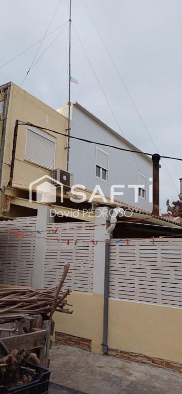 4 bedroom Terraced Villa for sale in Sant Jaume d'Enveja with garage - € 186,534 (Ref: 9849260)
