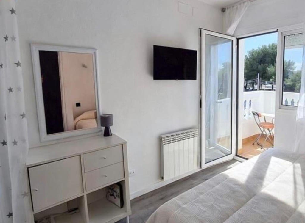4 soverom Villa til salgs i Cunit - € 420 000 (Ref: 9849262)