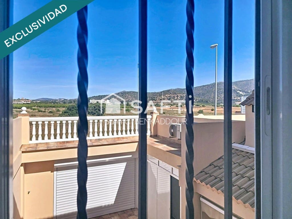 4 makuuhuone Rivitalo myytävänä paikassa Pucol mukana 
autotalli - 447 000 € (Ref: 9849263)