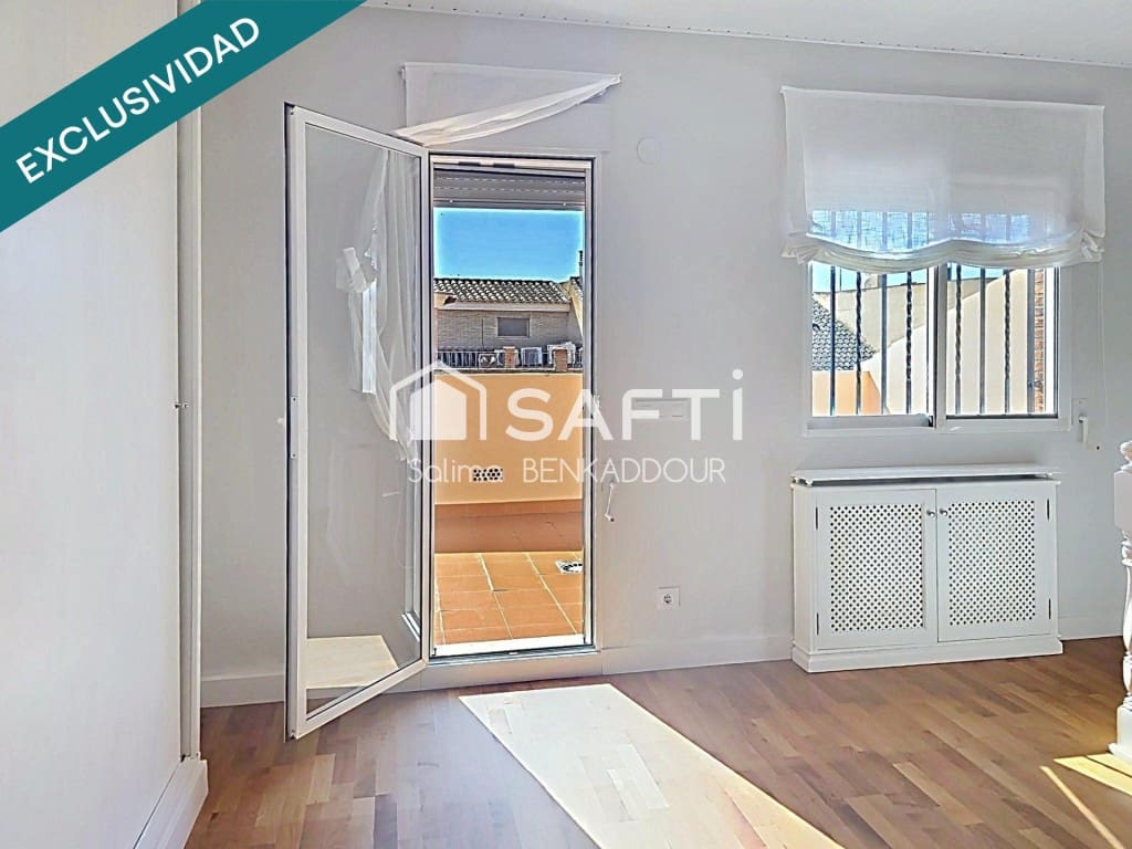 4 makuuhuone Rivitalo myytävänä paikassa Pucol mukana 
autotalli - 447 000 € (Ref: 9849263)