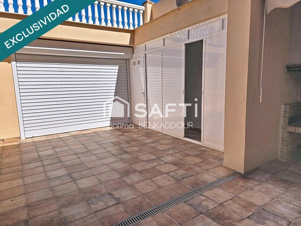 4 makuuhuone Rivitalo myytävänä paikassa Pucol mukana 
autotalli - 447 000 € (Ref: 9849263)