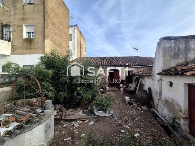 4 bedroom Terraced Villa for sale in Puebla de la Calzada with garage - € 150,000 (Ref: 9851104)