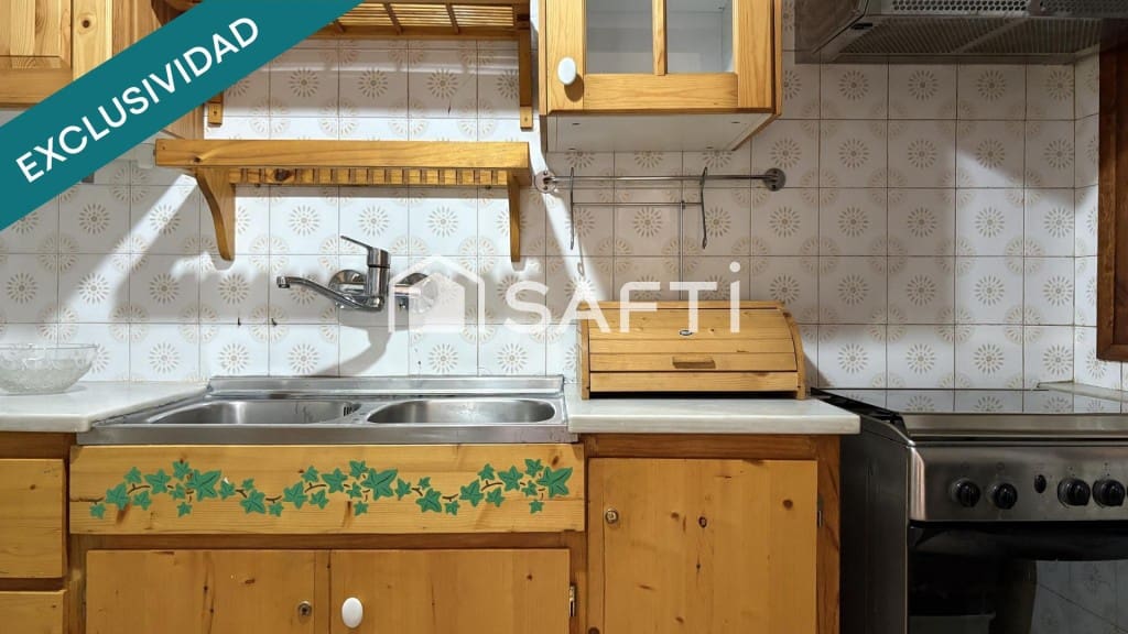 3 soveværelse Lejlighed til salg i Hostalric - € 119.000 (Ref: 9851105)