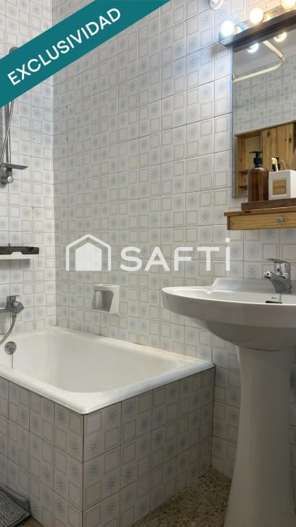 3 soveværelse Lejlighed til salg i Hostalric - € 119.000 (Ref: 9851105)