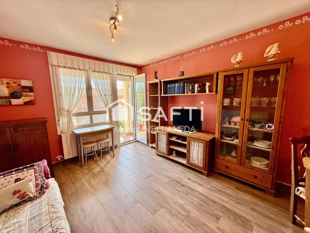1 bedroom Apartment for sale in Valencia de Don Juan with garage - € 69,000 (Ref: 9851107)