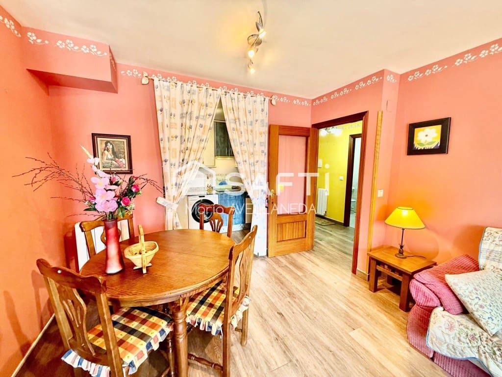 1 bedroom Apartment for sale in Valencia de Don Juan with garage - € 69,000 (Ref: 9851107)