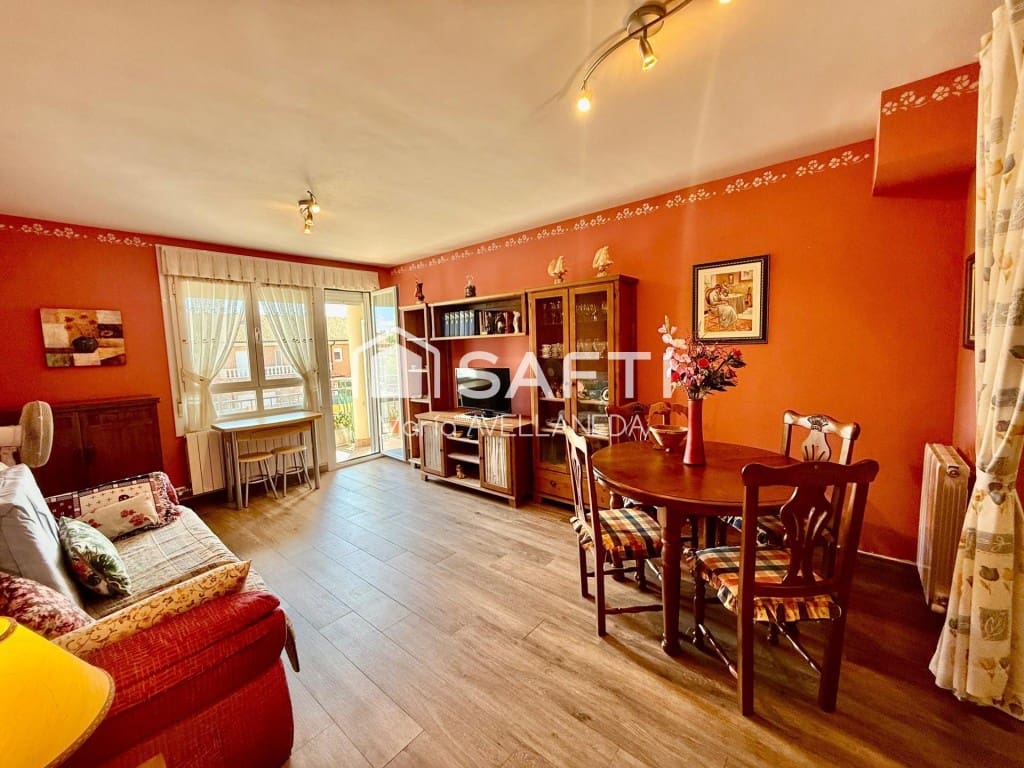 1 bedroom Apartment for sale in Valencia de Don Juan with garage - € 69,000 (Ref: 9851107)