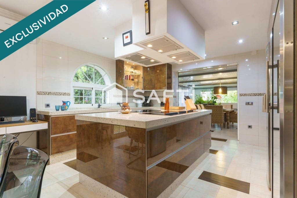 4 bedroom Finca/Country House for sale in Manzanilla with pool garage - € 395,000 (Ref: 9851108)