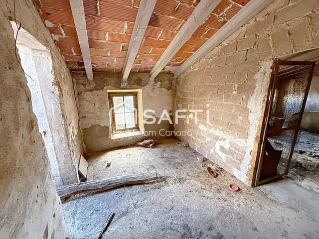 6 soveværelse Finca/Landehus til salg i Albinyana - € 240.000 (Ref: 9851109)