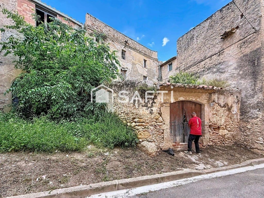 6 soveværelse Finca/Landehus til salg i Albinyana - € 240.000 (Ref: 9851109)