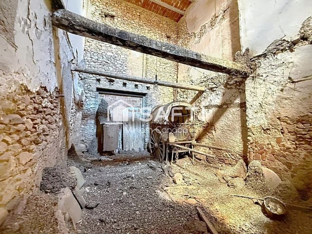 6 soveværelse Finca/Landehus til salg i Albinyana - € 240.000 (Ref: 9851109)