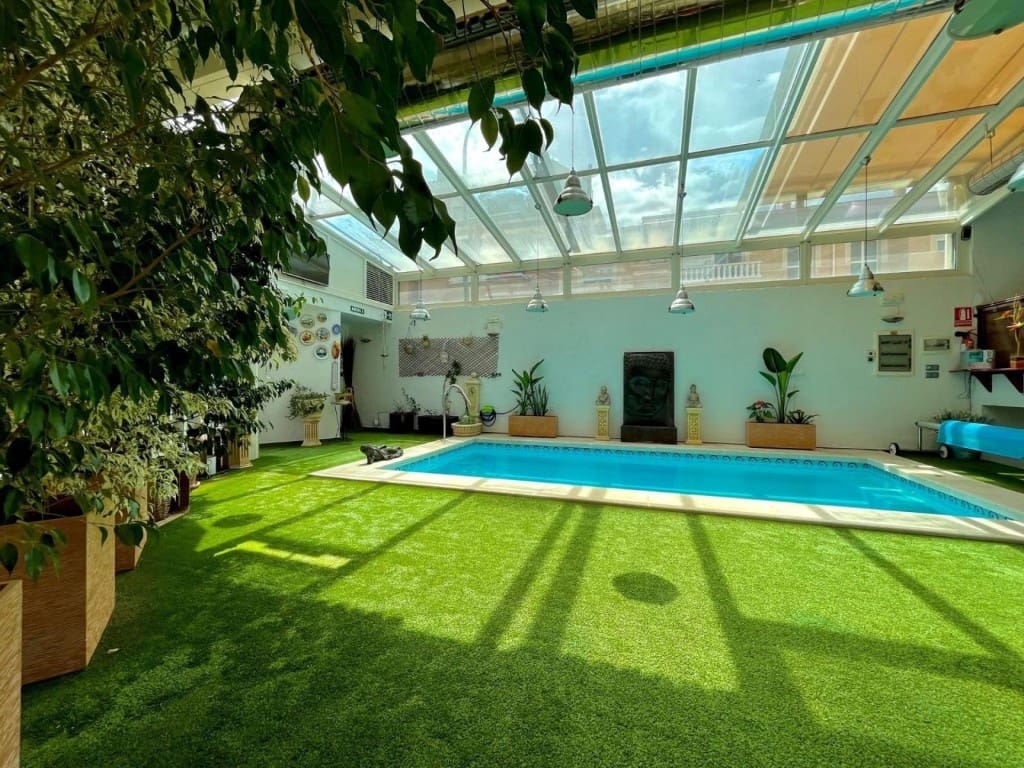 4 bedroom Villa for sale in Sax with pool garage - € 359,999 (Ref: 9851110)