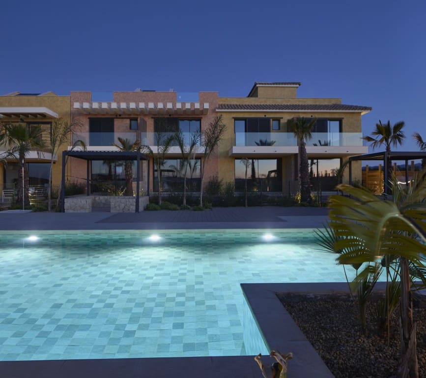 2 bedroom Apartment for sale in Cuevas del Almanzora - € 300,000 (Ref: 9852360)