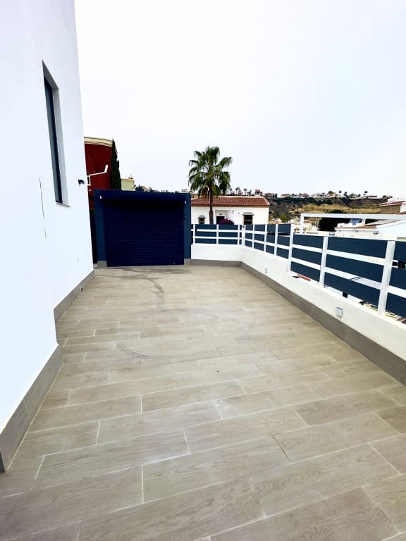 4 sypialnia Willa na sprzedaż w Ciudad Quesada - 834 000 € (Ref: 9852366)