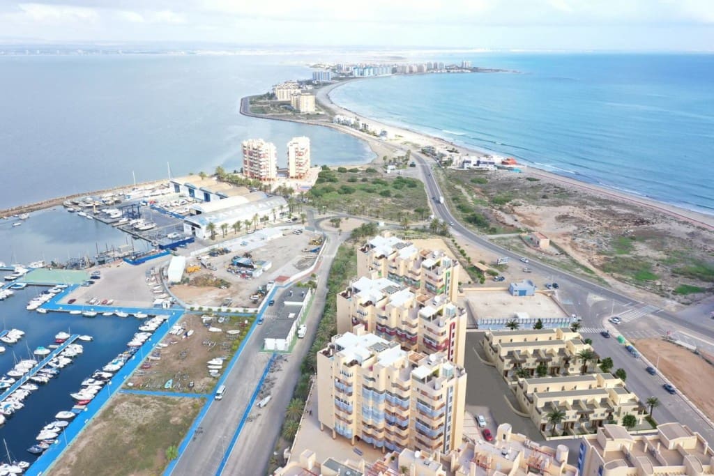2 soveværelse Rækkehus til salg i La Manga del Mar Menor - € 260.560 (Ref: 9852428)