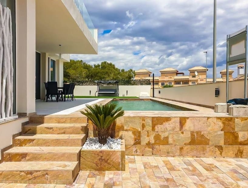 3 soveværelse Rækkehus til salg i Orihuela - € 669.900 (Ref: 9852440)